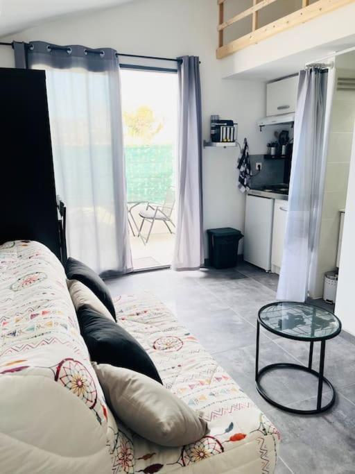 Apartment Joli Petit Cosy Marignane